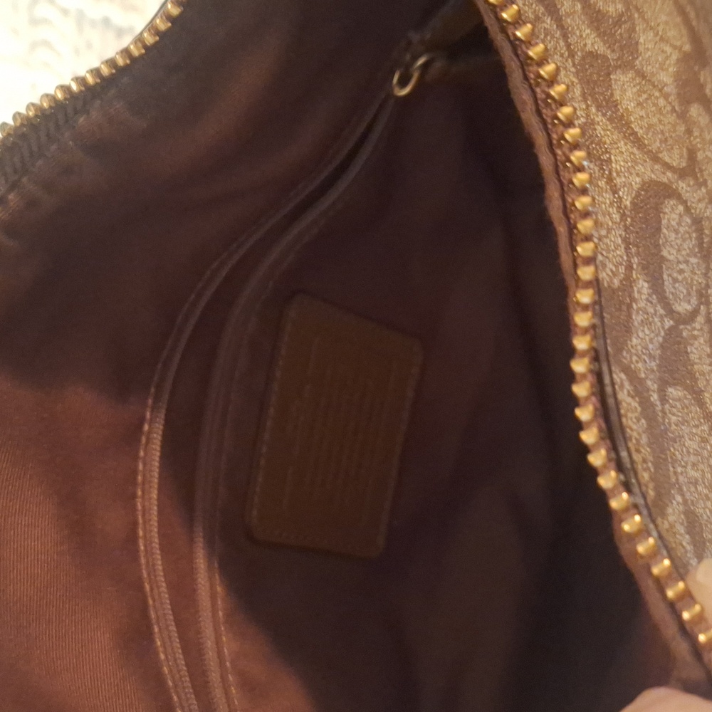 Coach Tan Signature Hobo Bag Nwot - Picture 10 of 16
